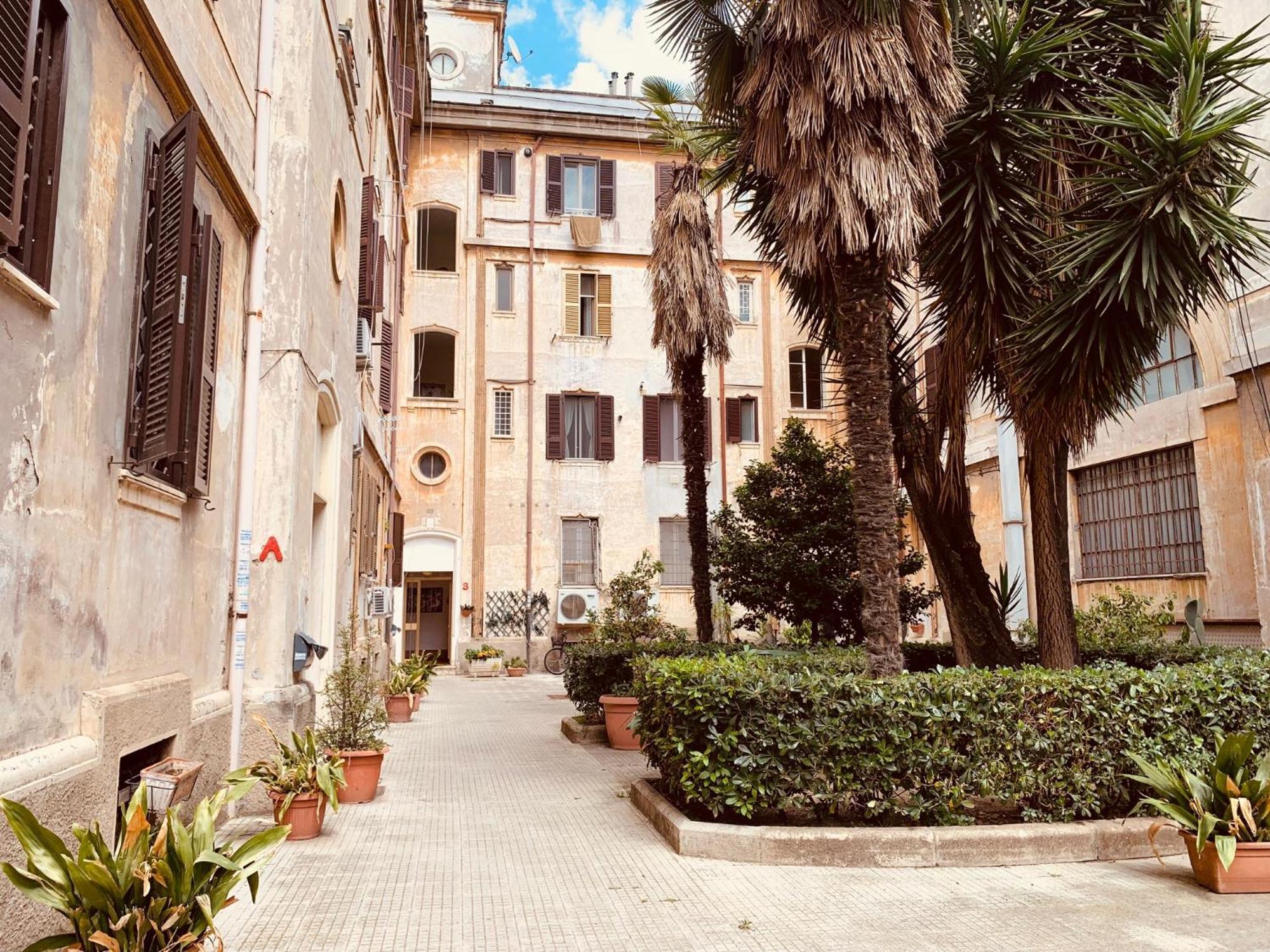 Cozy In Authentic Neighborhood Appartement Rome